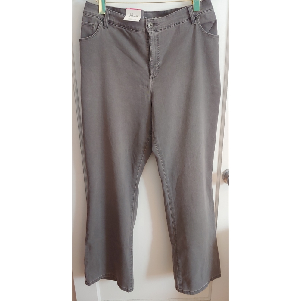 NWT Style @ Co Size 22 Gray Bootleg Pants